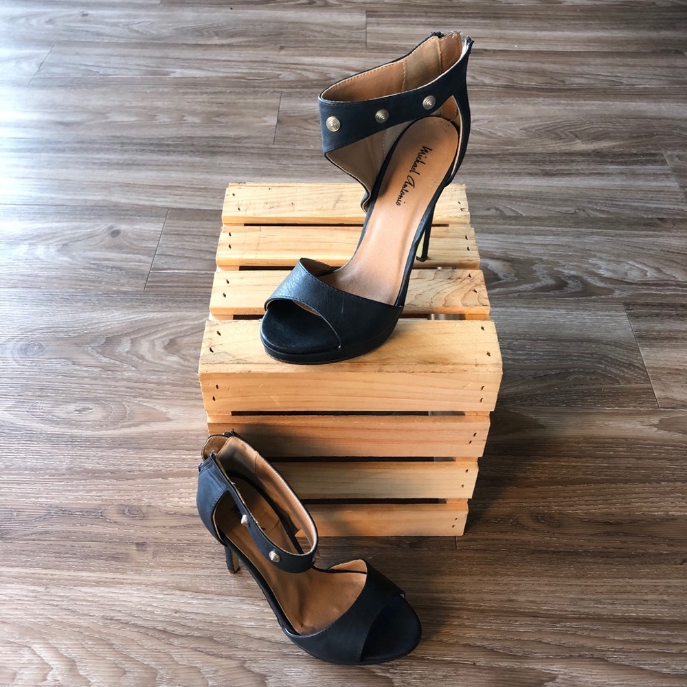 Michael Antonio Blue-Slate Studded Heels